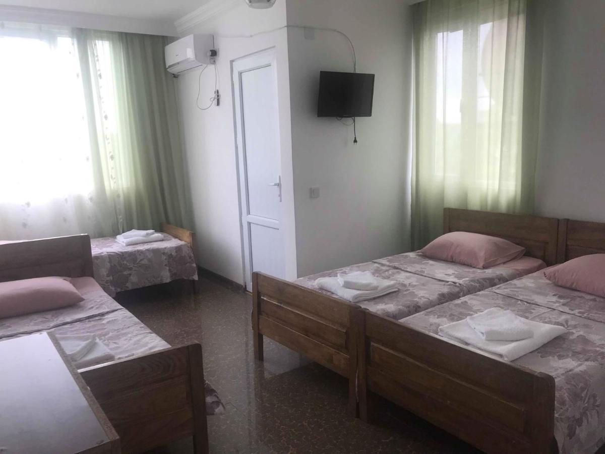 كوبوليتي Twins Guest House By Black Sea المظهر الخارجي الصورة