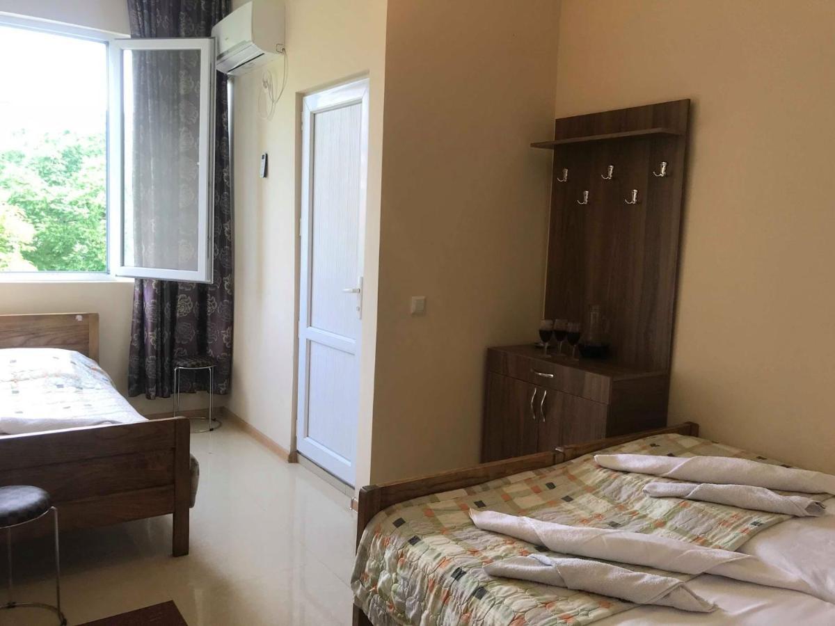 كوبوليتي Twins Guest House By Black Sea المظهر الخارجي الصورة