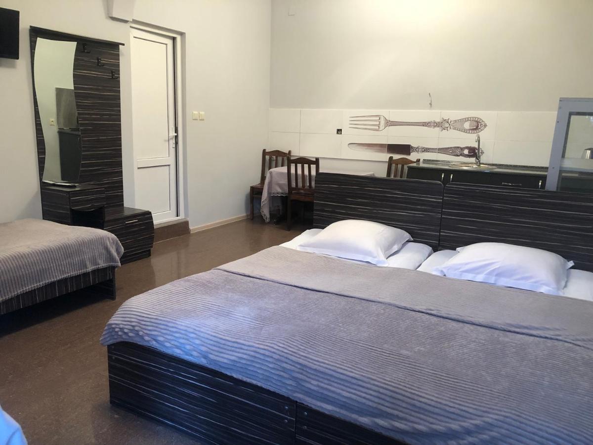 كوبوليتي Twins Guest House By Black Sea المظهر الخارجي الصورة